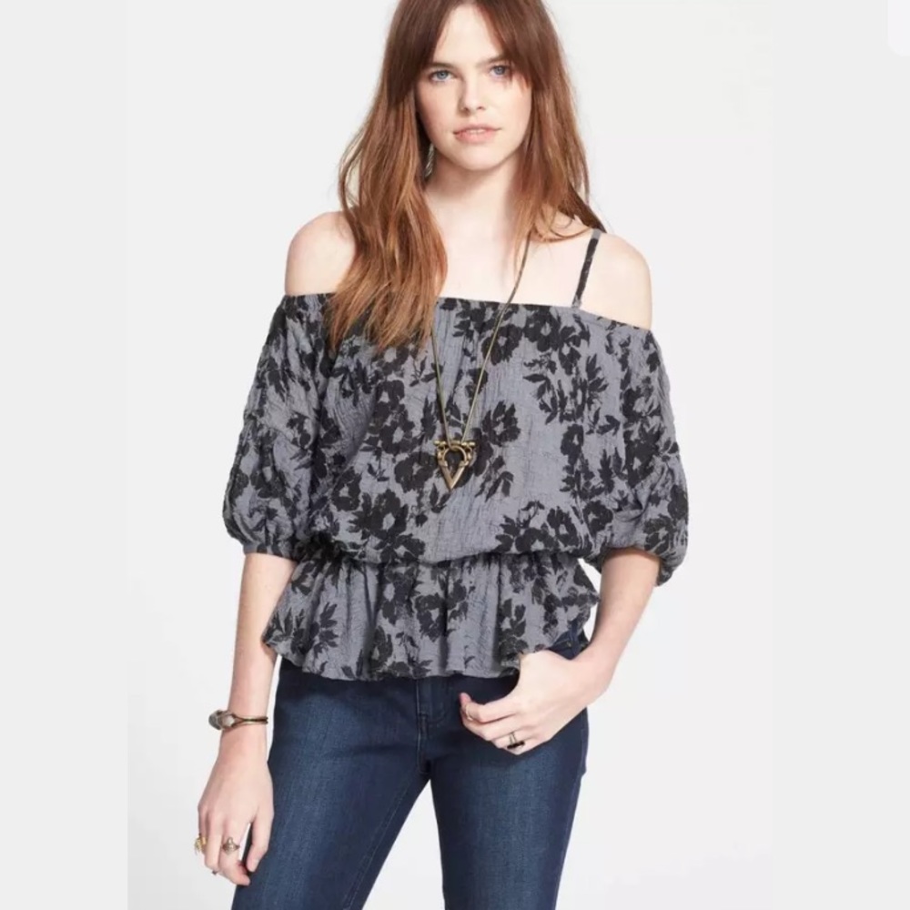 Free People Gray Off Shoulder Top Size XS